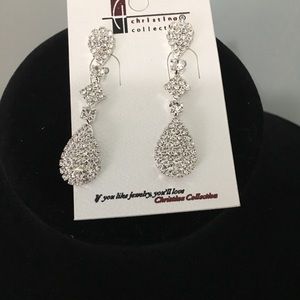 Free gift too! Beautiful earrings